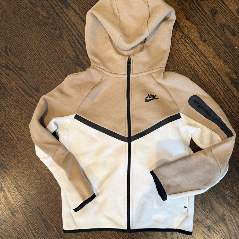 Nike Tech Fleece